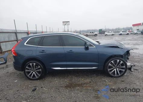 2023 Volvo Xc60 B5 Ultimate Bright Theme from USA, damaged, VIN YV4L12RA5P1359797
